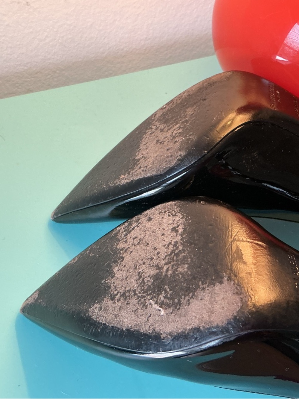 YSL Opyum Patent Leather Stilleto logo Pump - Picture 7 of 7